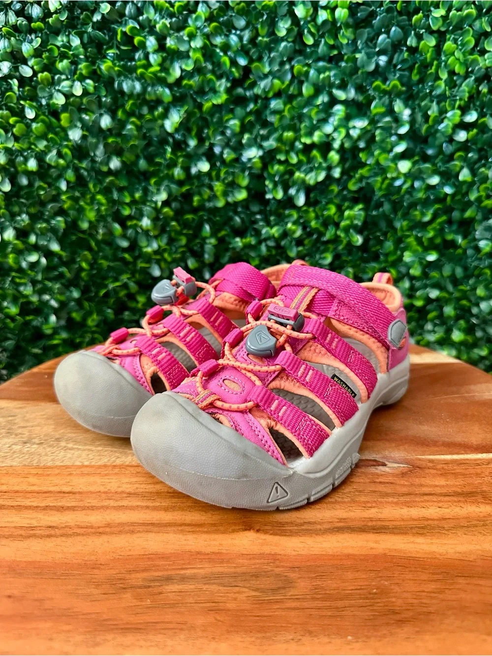 KEEN Newport H2 Closed Toe Water Sandals, Little Kids Size 12